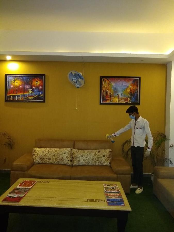 Airport Hotel Tashree Nowe Delhi Zewnętrze zdjęcie