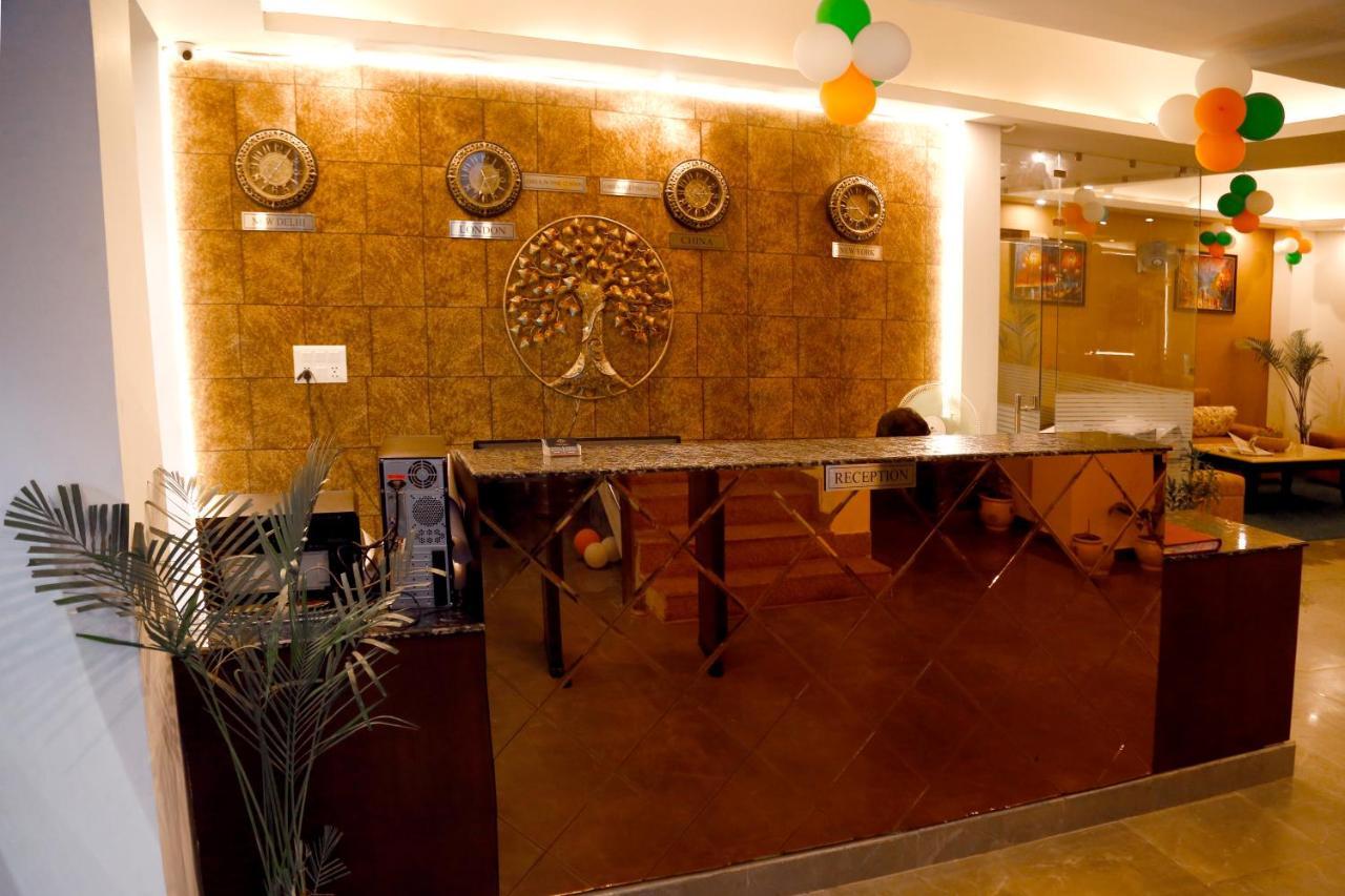 Airport Hotel Tashree Nowe Delhi Zewnętrze zdjęcie