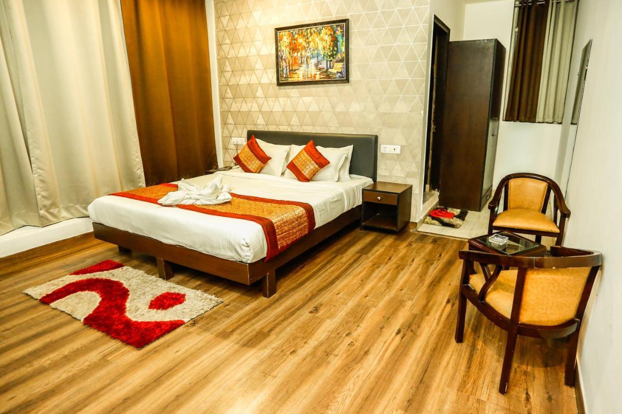 Airport Hotel Tashree Nowe Delhi Zewnętrze zdjęcie