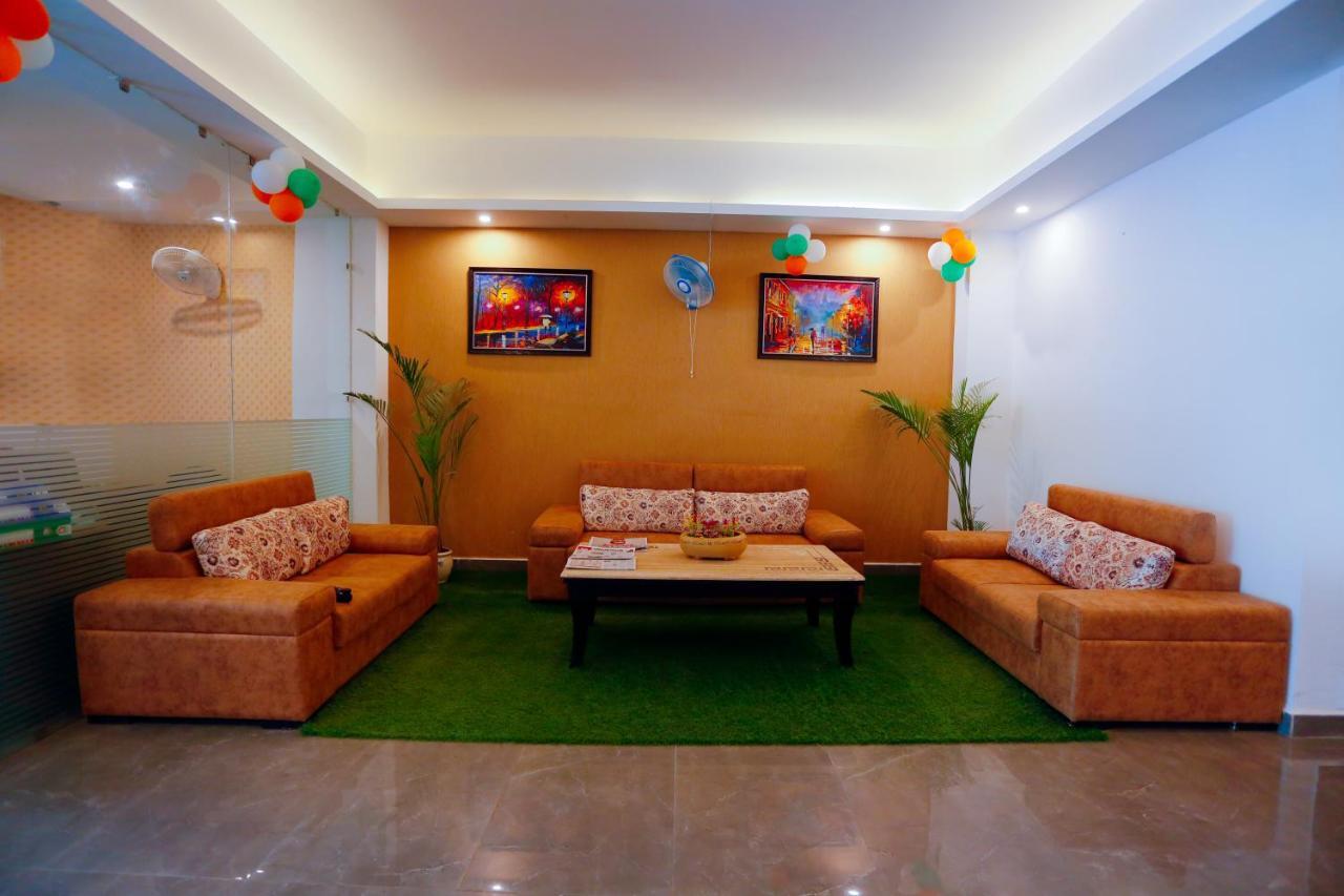 Airport Hotel Tashree Nowe Delhi Zewnętrze zdjęcie